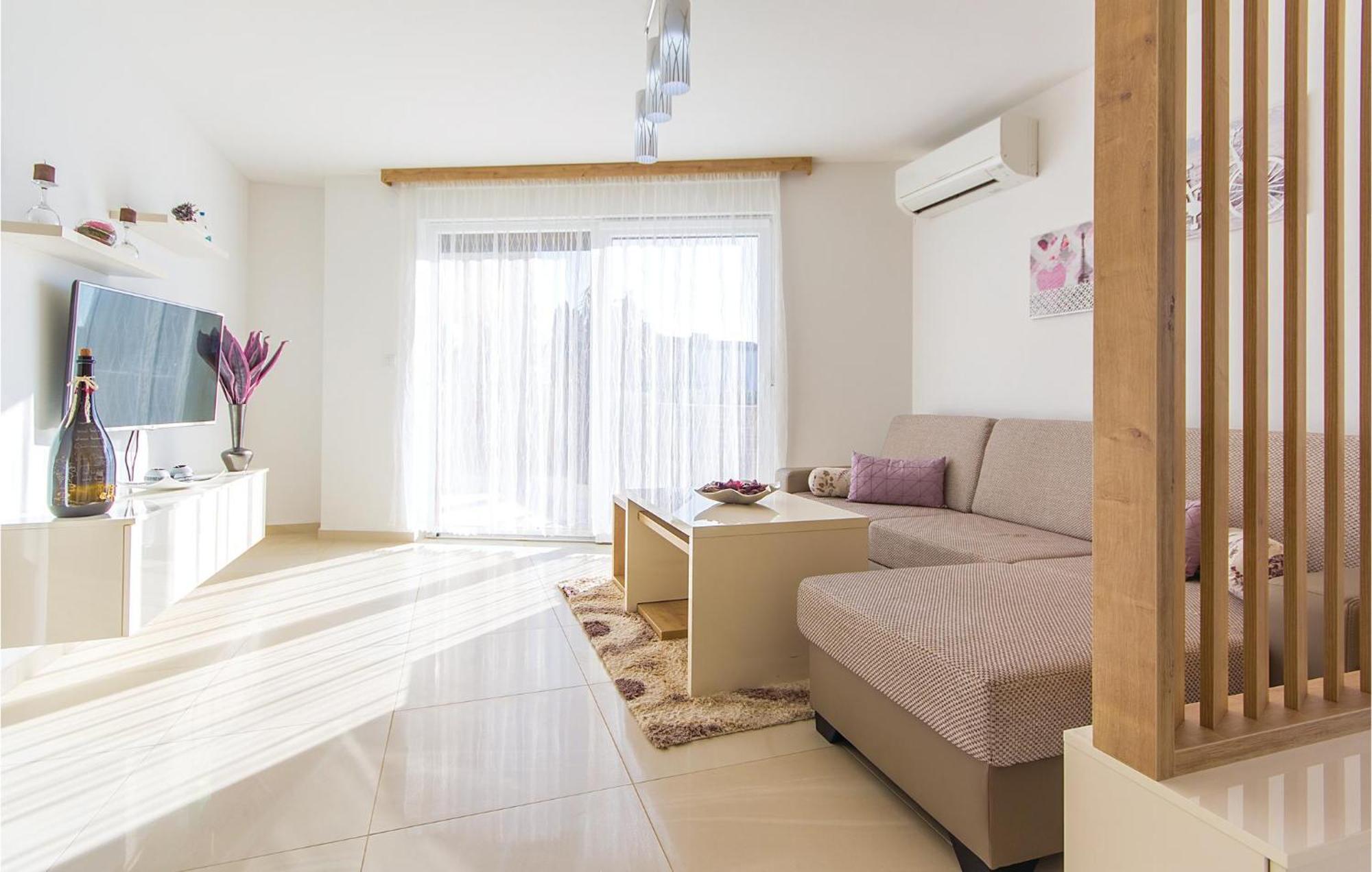 Lovely Apartment In Medulin With Kitchen Luaran gambar